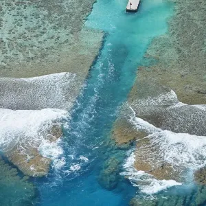 Akaoa Tapere Reef Channel Print