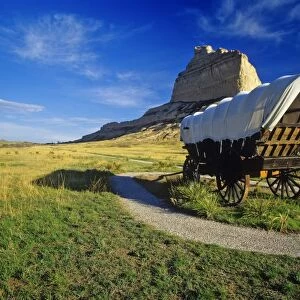 Conestoga wagon at Scottsbluff National Monument, Nebraska, USA