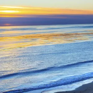 Ellwood Mesa Oil Wells Coastline Pacific Oecan Orange Sunset Goleta California Ellwood Mesa Oil Wells Coastline Pacific Oecan Orange Sunset Goleta California