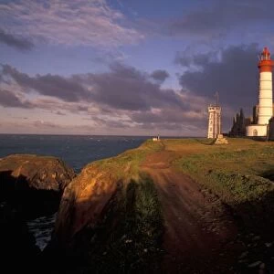 EU, France, Brittany, Finistere, Pointe De St. Mathieu, Lighthouse at dawn
