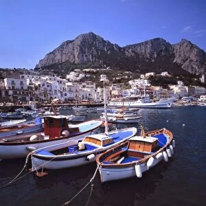 Europe, Italy, Capri. Marina Grande, the main port of call at Capri, sits below volcano