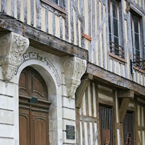 FRANCE-Champagne (Aube)-Troyes: Rue Bonneval Synagogue