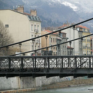 FRANCE-French Alps (Isere)-GRENOBLE: Footbridge on the Isere River / Winter