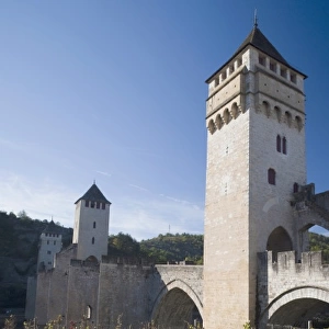 France, Midi-Pyrenees Region, Lot Department, Cahors, Pont Valentre, midieval bridge