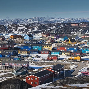 Greenland, Disko Bay, Ilulissat, elevated town view