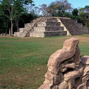 Honduras, Copan, Gran Plaza. Temple IV