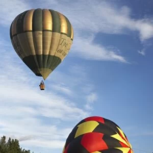 Hot Air Balloons near Wanaka, South Island, New Zealand