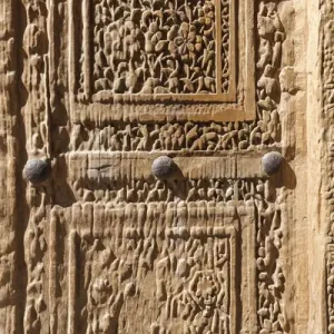 Iran, Central Iran, Natanz, Jameh Mosque, old door