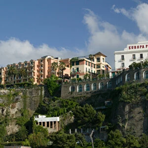 ITALY-Campania-(Sorrento Peninsula)-SORRENTO: Coastal View from Marina Piccola