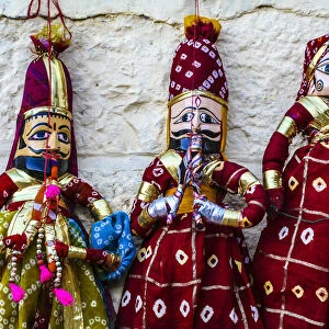 Jaisalmer, Rajasthan, India. Mughal paper mache dolls and puppets wearing colorful