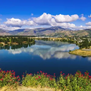 The Kawarau river and town of Cromwell, Central Otago, South Island, New Zealand The Kawarau river and town of Cromwell, Central Otago, South Island, New Zealand