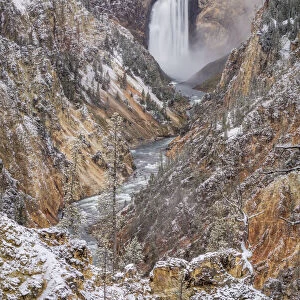 Light dusting of snow on the Grand Canyon of Yellowstone, Yellowstone National Park