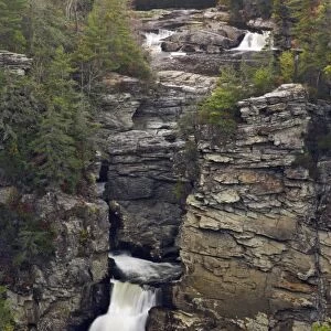 Linville Falls, Linville Gorge often called the Grand Canyon of North Carolina, Pisgah