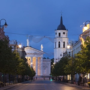 Lithuania, Vilnius, Vilnius Cathedral, evening