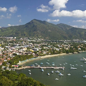Mexico, Guerrero, Zihuatanejo. High Vantage Town View / Daytime