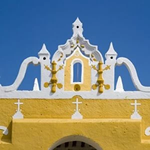 Mexico, Yucatan, Izamal. The Franciscan Convent of San Antonio de Padua, built by