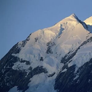 New Zealand, Mt. Cook, highest peak in New Zealand, 3754m. at sunset, Maori name is Aorangi