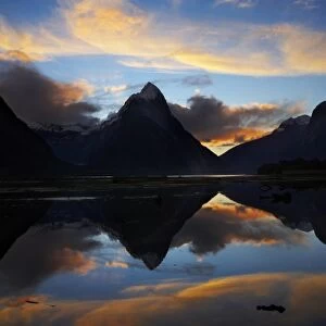 New Zealand, South Island, Fiordland, Sunset, Mitre Peak, Milford Sound, Fiordland