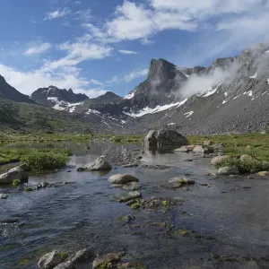 Nylon Peak and Pronghorn Peak near outlet of Lee Lake, Bridger Wilderness. Wind River Range, Wyoming Nylon Peak and Pronghorn Peak near outlet of Lee Lake, Bridger Wilderness. Wind River Range, Wyoming
