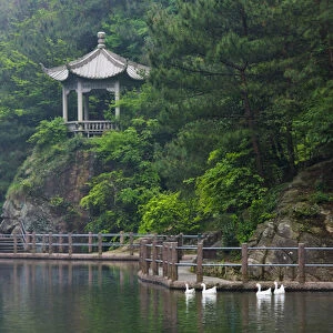 Pavilion with lake in the mountain, Tiantai Mountain, Zhejiang Province, China