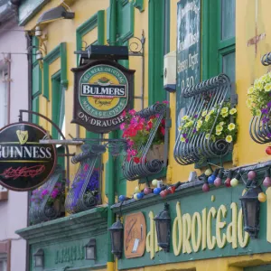 Pub, Dingle, Dingle Peninsula, County Kerry, Ireland