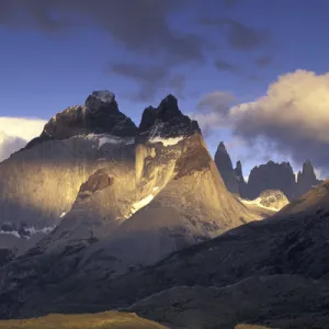 SA, Chile, Torres Del Paine NP Landscape