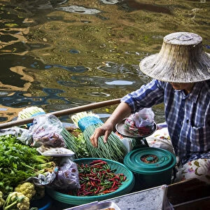 South East Asia; THailand; Bangkok; Floating Market in Damnoen Saduak, Thailand