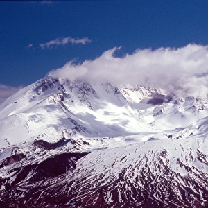 Steam erupts from Mt. St. Helens, April 19, 2005