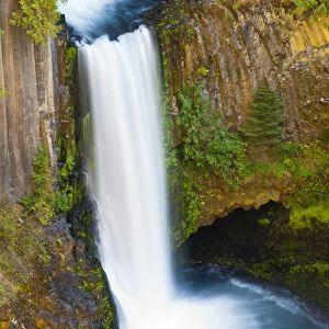 Toketee Falls, Umpqua National Forest, Oregon USA