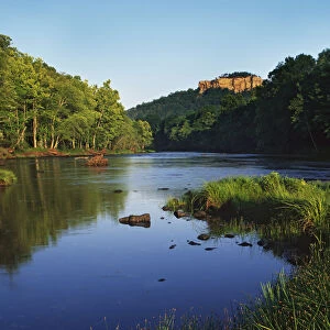 USA, Arkansas. Sugarloaf Mountain above Little Red River