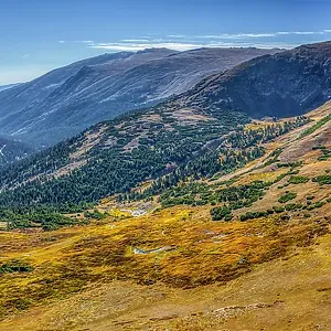 USA, Colorado, Rocky Mountain National Park. Mountain and valley panoramic. Credit as Fred Lord / Jaynes Gallery / DanitaDelimont.com USA, Colorado, Rocky Mountain National Park. Mountain and valley panoramic. Credit as Fred Lord / Jaynes Gallery / DanitaDelimont.com