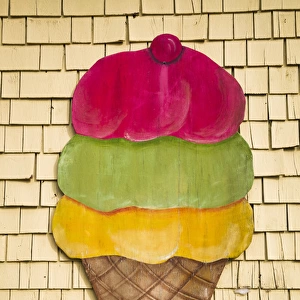 USA, Maine, Cape Neddick, ice cream cone mural