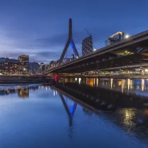 USA, Massachusetts, Boston. Leonard P. Zakim Bridge at dawn
