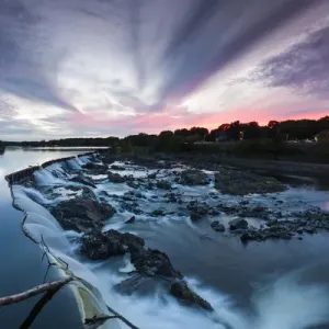 USA, Massachusetts, Lowell, Lowell National Historic Park, Pawtucket Falls and Pawtucket