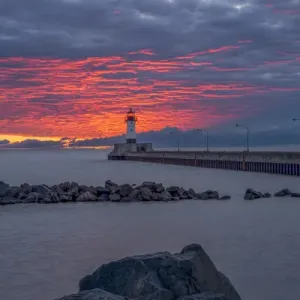 USA, Minnesota, Duluth, Lakewalk, Liftbridge