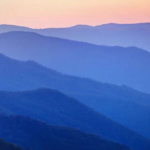 USA, North Carolina, Great Smoky Mountains National Park. Mountain landscape at sunrise