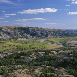 USA, North Dakota, Theodore Roosevelt National Park, Little Missouri River and sedimentary hills