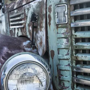 USA, Palouse, Washington State Print: Rusty International KB-11 Truck USA, Palouse, Washington State Print: Rusty International KB-11 Truck