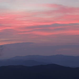 USA, Tennessee, Great Smoky Mountains National Park. Predawn view from Clingmans Dome