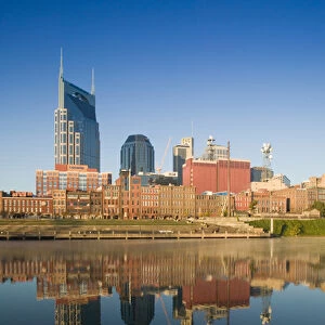 USA, Tennessee, Nashville: Morning City Skyline along Cumberland River
