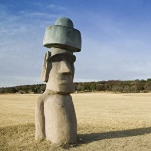 USA, TEXAS, Hill Country, Hunt: Stonehenge 2, Half scale replica Easter Island Moai