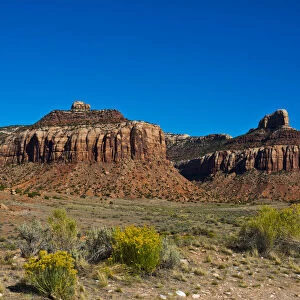 USA, Utah. Canyonlands National Park. Needles area, Views along Highway 211