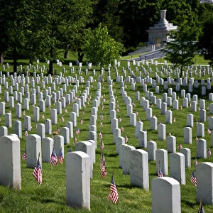 USA, VA, Arlington. Gravestones at Arlington National Cemetary