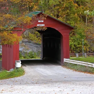 Images Dated 2005 October: 7 Oct 2005