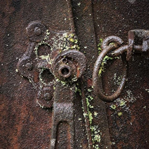 USA, Washington State, Elbe. Rusted metal lever detail