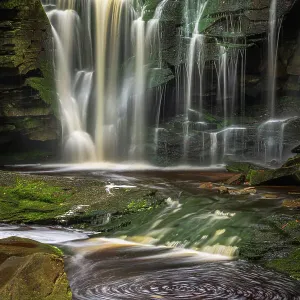 USA, West Virginia, Blackwater Falls State Park. Scenic with waterfall and pool