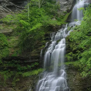 USA, West Virginia, New River Gorge National Park. Waterfall cascade down cliff. ©Jay O'Brien / Jaynes Gallery / DanitaDelimont.com USA, West Virginia, New River Gorge National Park. Waterfall cascade down cliff. ©Jay O'Brien / Jaynes Gallery / DanitaDelimont.com