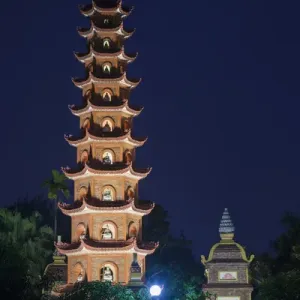 Vietnam, Hanoi, Tay Ho, West Lake, Tran Quoc Pagoda, dusk Vietnam, Hanoi, Tay Ho, West Lake, Tran Quoc Pagoda, dusk