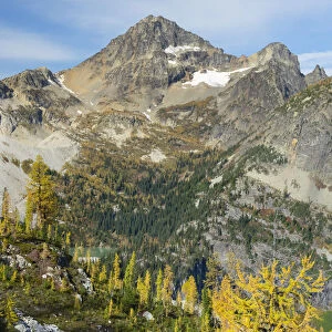 Washington State, North Cascades, Lewis Lake and Black Peak, view from Heather Pass