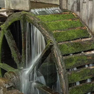 Water wheel and flowing water, Cable Mill, Cades Cove, Great Smoky Mountains National Park